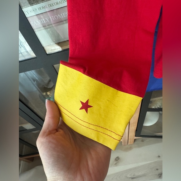 Wonder Woman superhero costume long sleeve top tee cape superman halloween - Picture 4 of 7